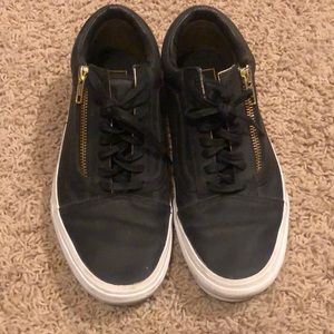 Vans. Black size 8